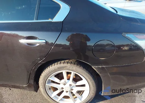 2013 Nissan Maxima 3.5 S from USA, damaged, VIN 1N4AA5AP4DC838424